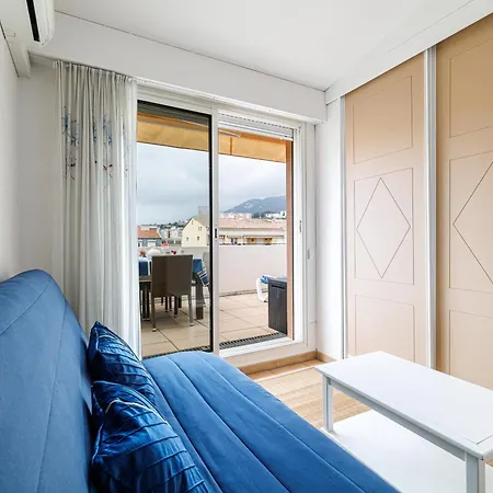 アパート 902 - Floor With Ac *