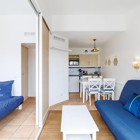 アパート 902 - Floor With Ac *